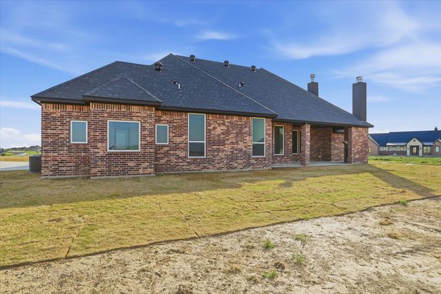 450 Red Bird Drive, Springtown, TX 76082