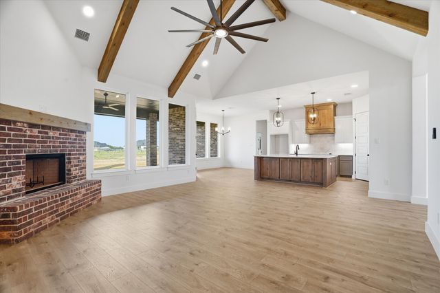 450 Red Bird Drive, Springtown, TX 76082