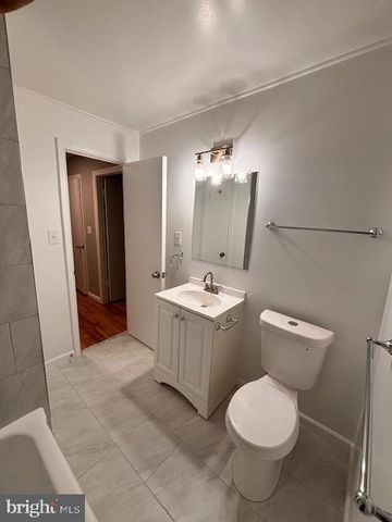 7912 RIGGS RD, Hyattsville, MD 20783