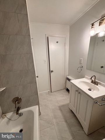 7912 RIGGS RD, Hyattsville, MD 20783