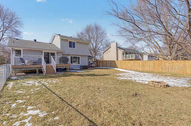 9200 Lakeside Trail, Champlin, MN 55316