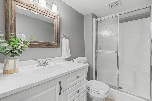 9200 Lakeside Trail, Champlin, MN 55316