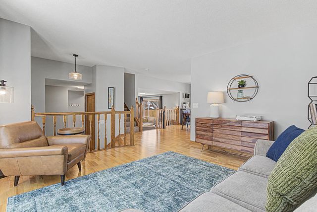 9200 Lakeside Trail, Champlin, MN 55316