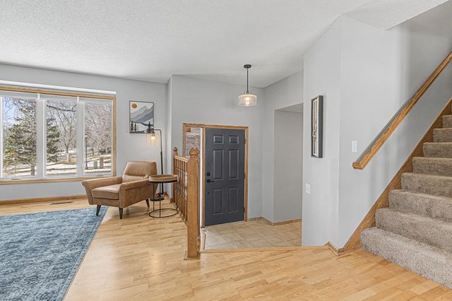 9200 Lakeside Trail, Champlin, MN 55316