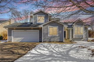 9200 Lakeside Trail, Champlin, MN 55316