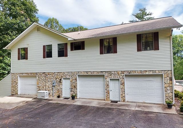 409 Johnson Mill Road, Ellijay, GA 30536