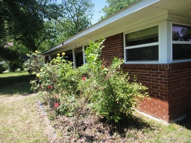 418 W 3rd Street, Lonoke, AR 72086