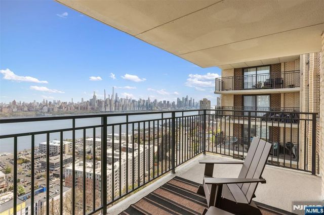 7855 Boulevard East 19G, North Bergen, NJ 07047