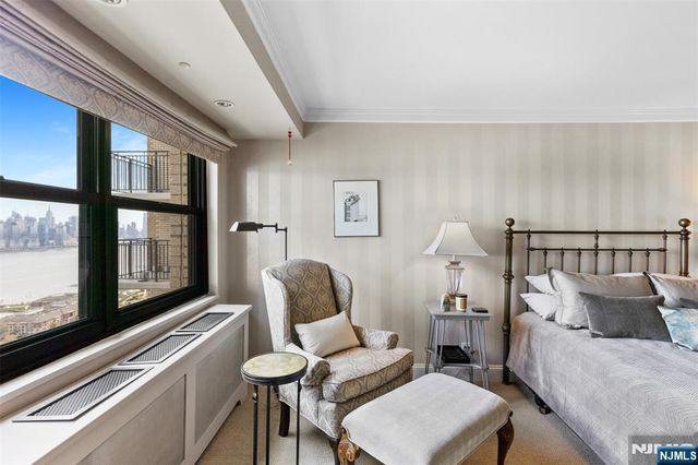 7855 Boulevard East 19G, North Bergen, NJ 07047