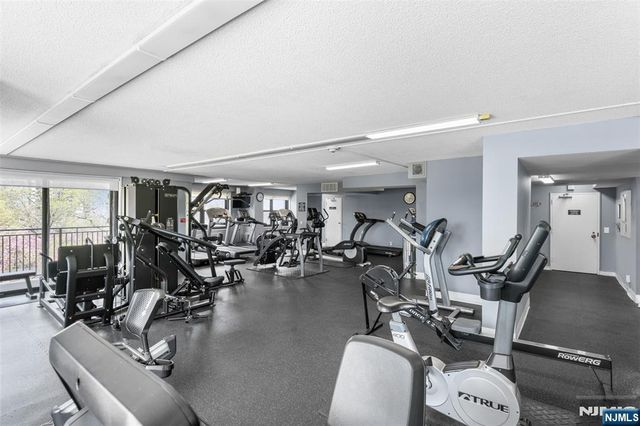 7855 Boulevard East 19G, North Bergen, NJ 07047