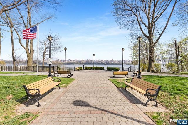 7855 Boulevard East 19G, North Bergen, NJ 07047