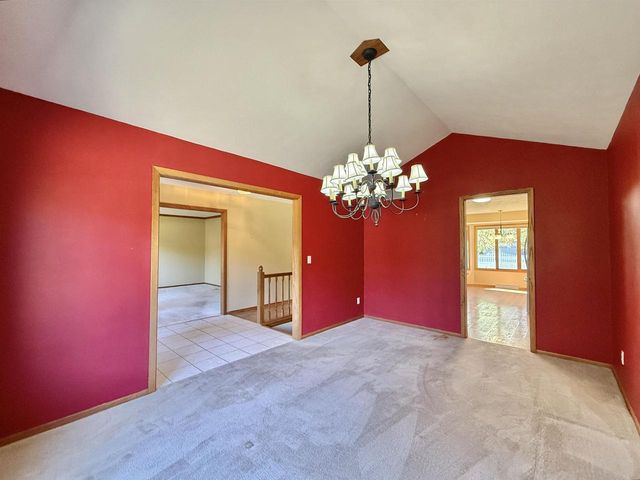 2780 S Hart Road, Beloit, WI 53511