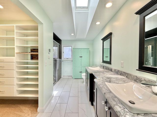 2780 S Hart Road, Beloit, WI 53511