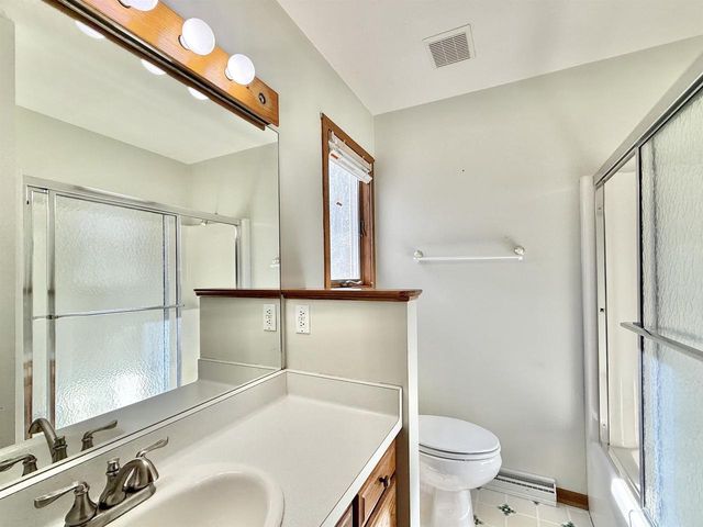 2780 S Hart Road, Beloit, WI 53511