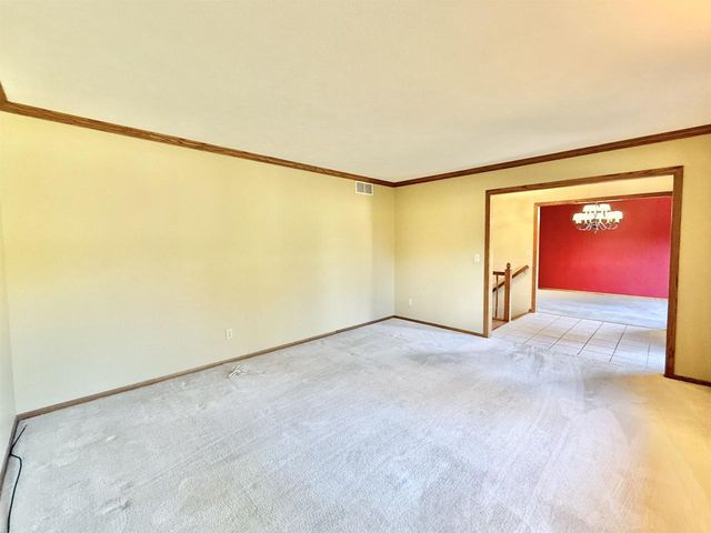 2780 S Hart Road, Beloit, WI 53511