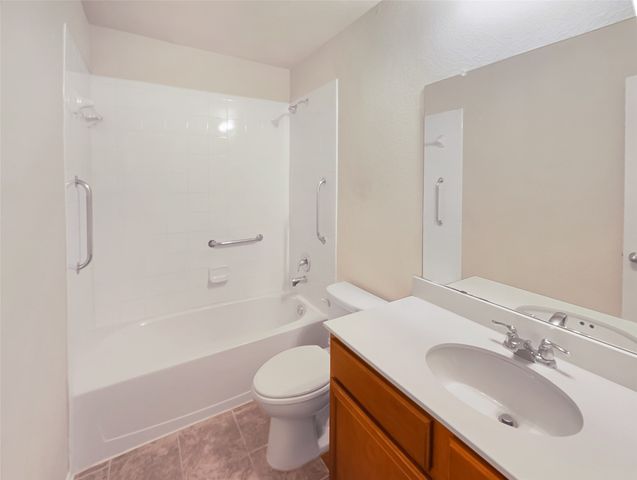 2052 Fair Weather Drive, Lancaster, TX 75146