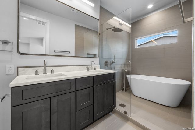 531 W Rosewood, San Antonio, TX 78212