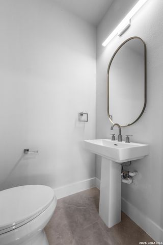 531 W Rosewood, San Antonio, TX 78212