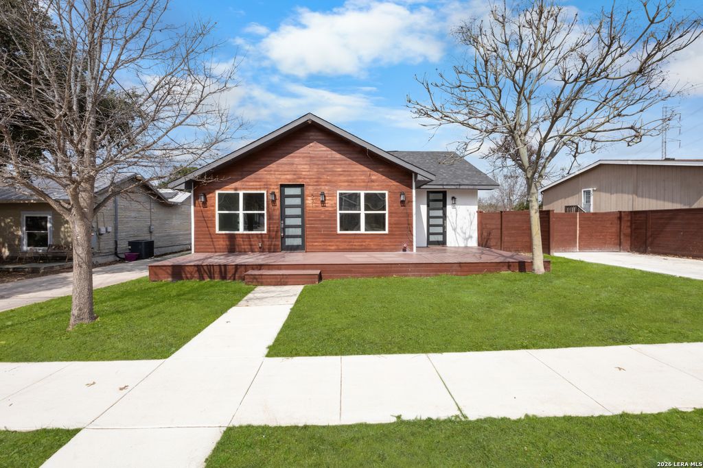531 W Rosewood, San Antonio, TX 78212