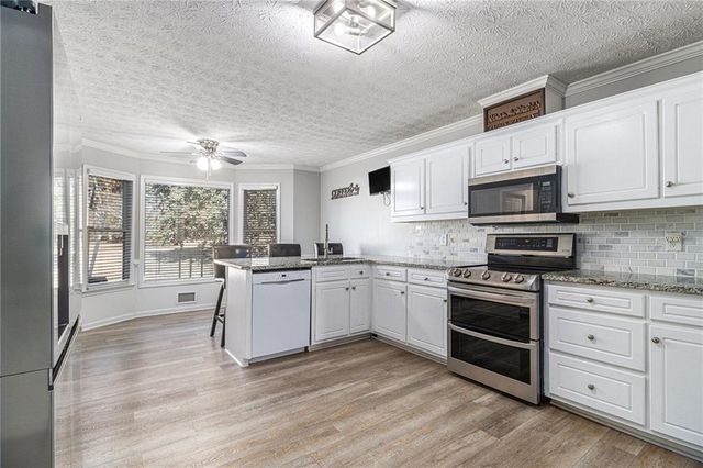 1911 Harvest Way, Loganville, GA 30052