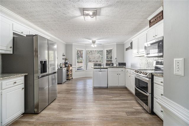 1911 Harvest Way, Loganville, GA 30052