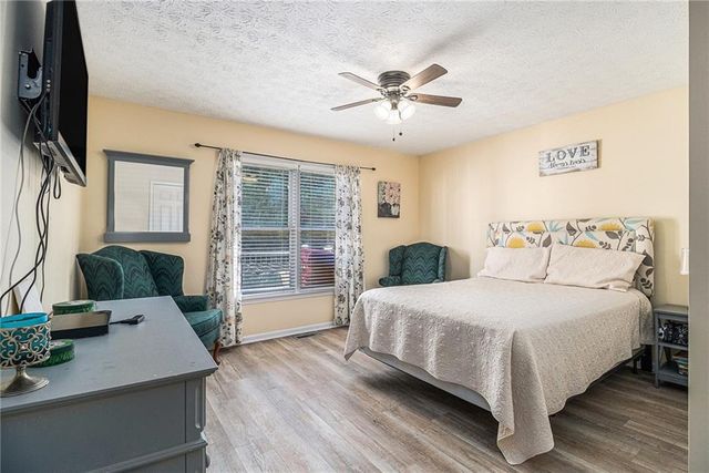 1911 Harvest Way, Loganville, GA 30052