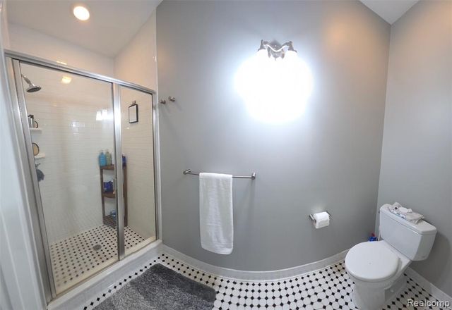 614 Troy 205, Royal Oak, MI 48067