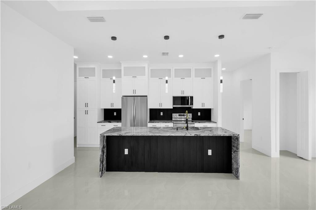 808 Willard AVE, LEHIGH ACRES, FL 33972 — photo 4