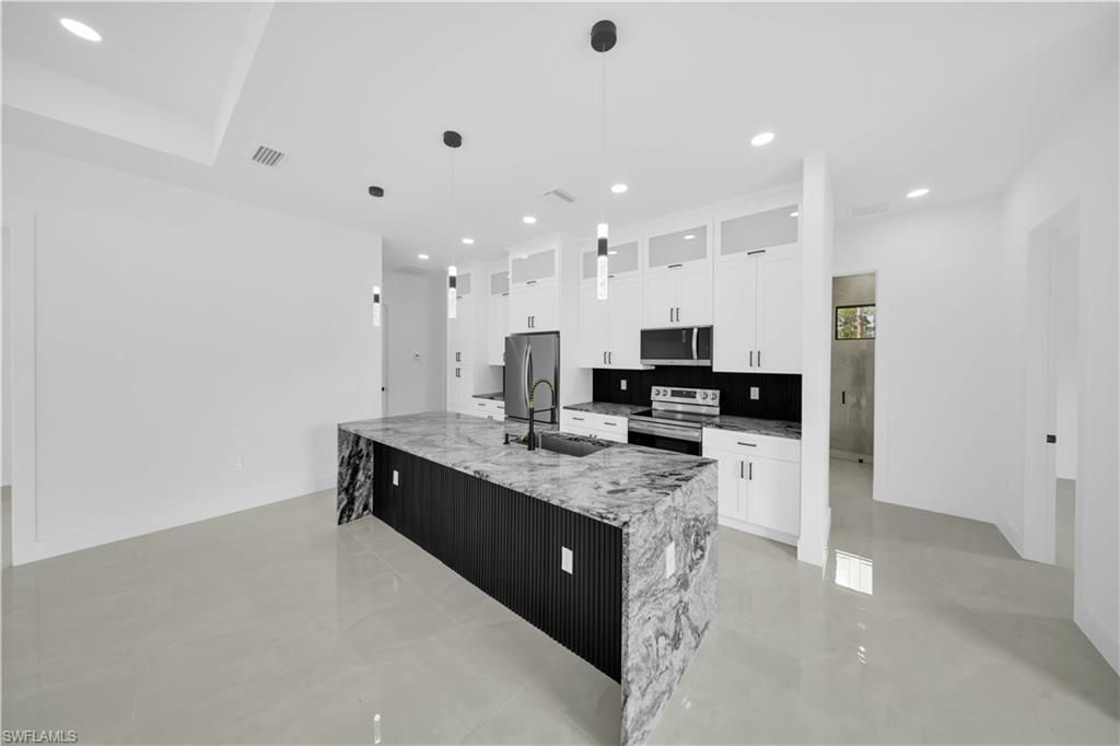 808 Willard AVE, LEHIGH ACRES, FL 33972 — photo 5