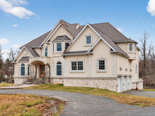 120 E Willow Tree Road, Spring Valley, NY 10977