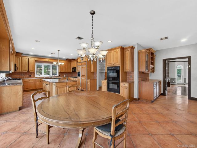 120 E Willow Tree Road, Spring Valley, NY 10977