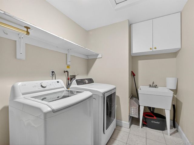 120 E Willow Tree Road, Spring Valley, NY 10977