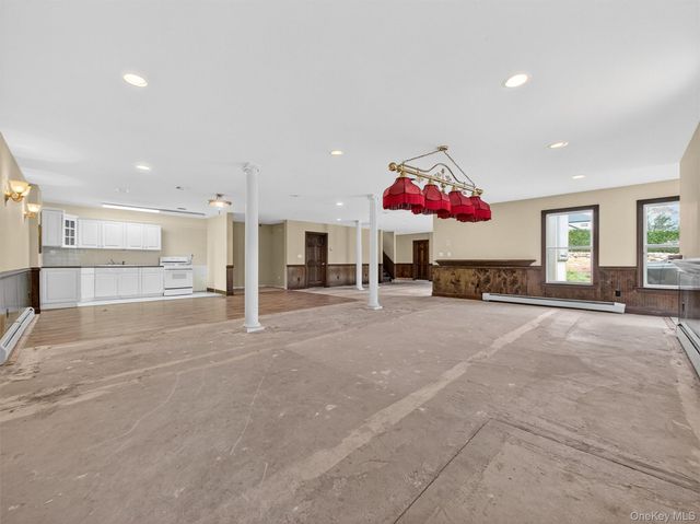 120 E Willow Tree Road, Spring Valley, NY 10977