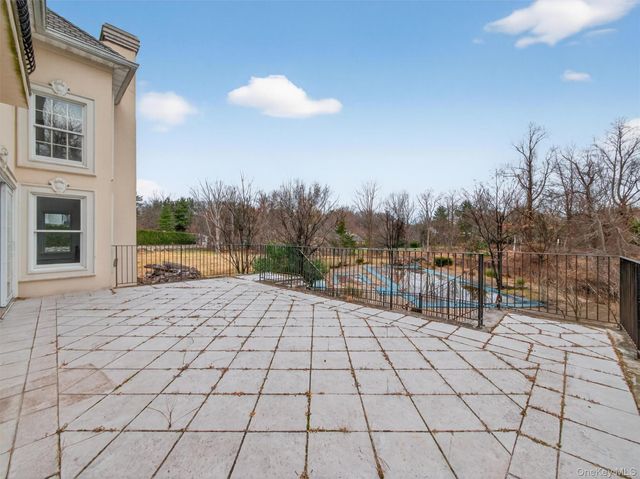 120 E Willow Tree Road, Spring Valley, NY 10977