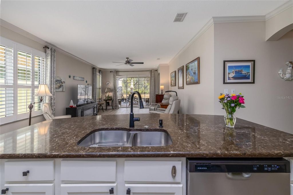 Image 17 of property listing at 526 HERON POINT WAY, Deland, FL 32724