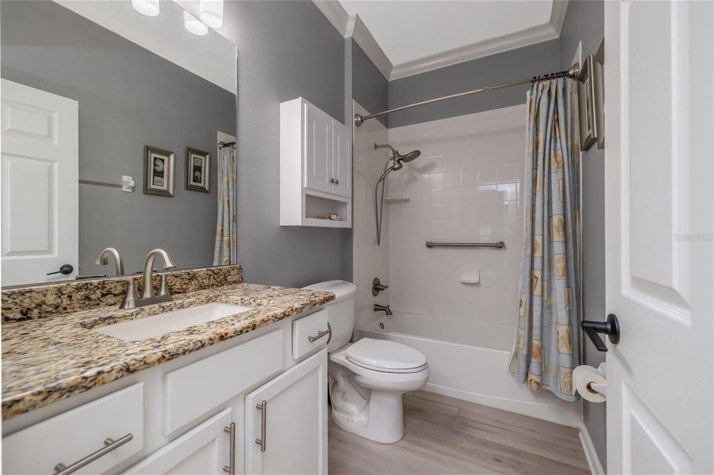 Image 24 of property listing at 526 HERON POINT WAY, Deland, FL 32724