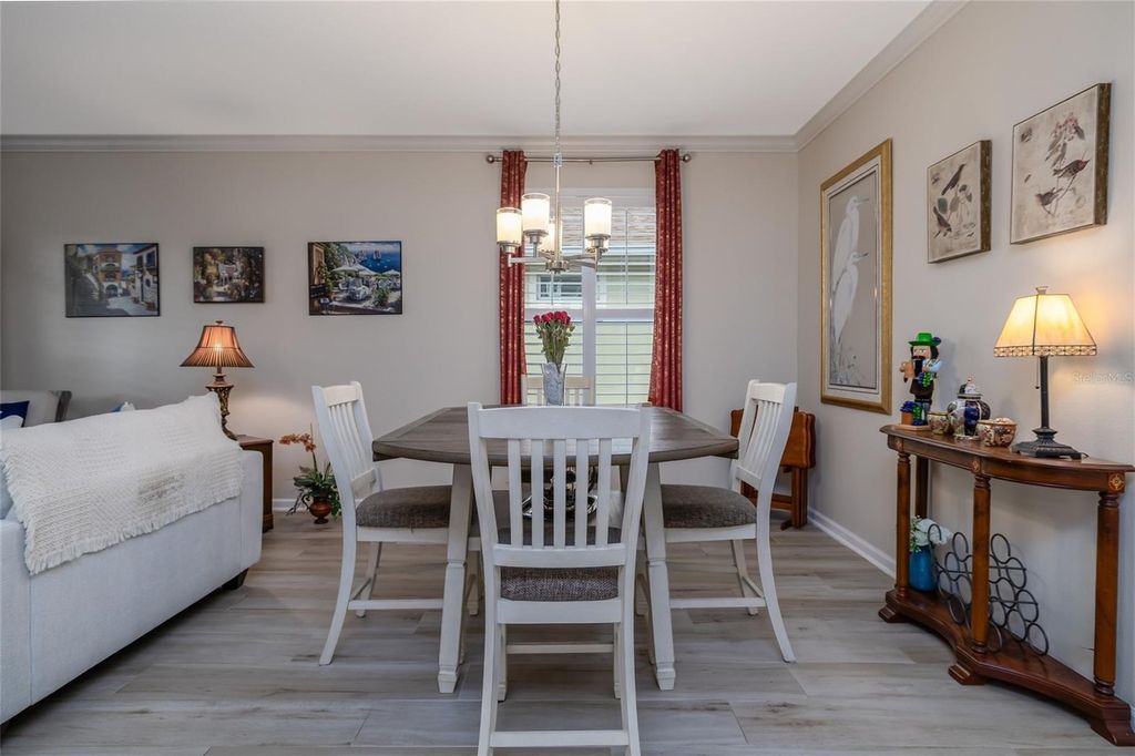 Image 8 of property listing at 526 HERON POINT WAY, Deland, FL 32724