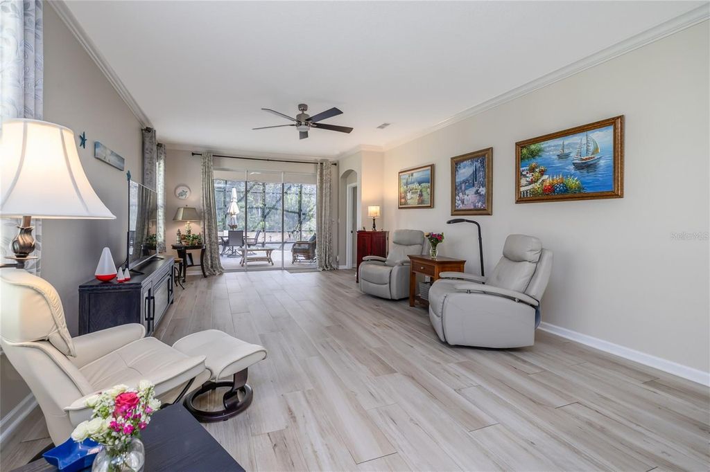 Image 9 of property listing at 526 HERON POINT WAY, Deland, FL 32724