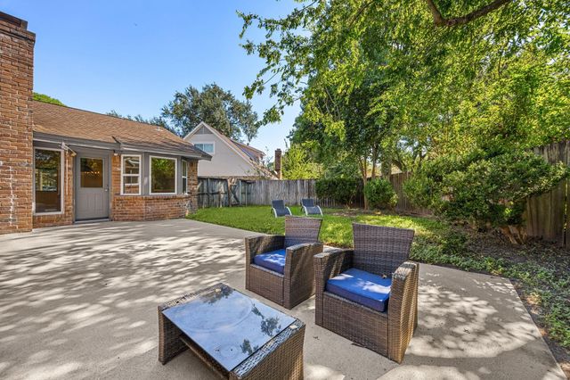 9739 Philmont Drive, Houston, TX 77080
