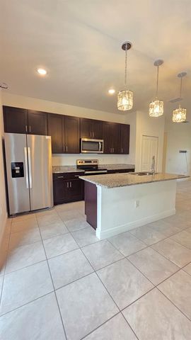 684 MARION OAKS MANOR, Ocala, FL 34473