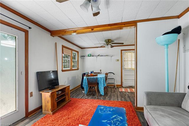 2709 Konnoak Drive, Winston-salem, NC 27127