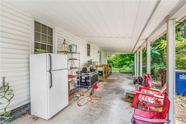 2709 Konnoak Drive, Winston-salem, NC 27127