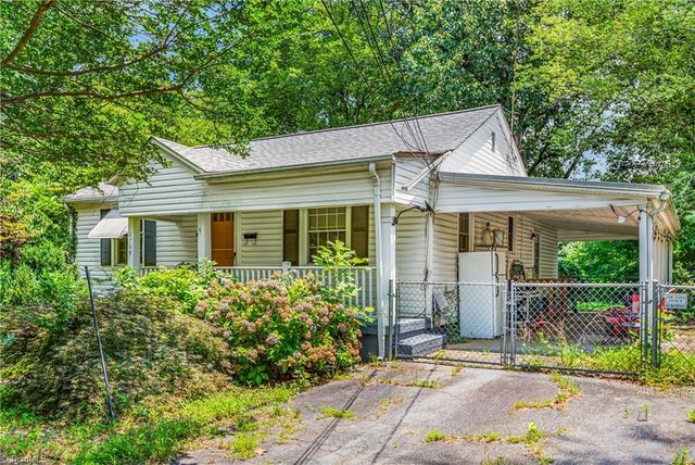 2709 Konnoak Drive, Winston-salem, NC 27127