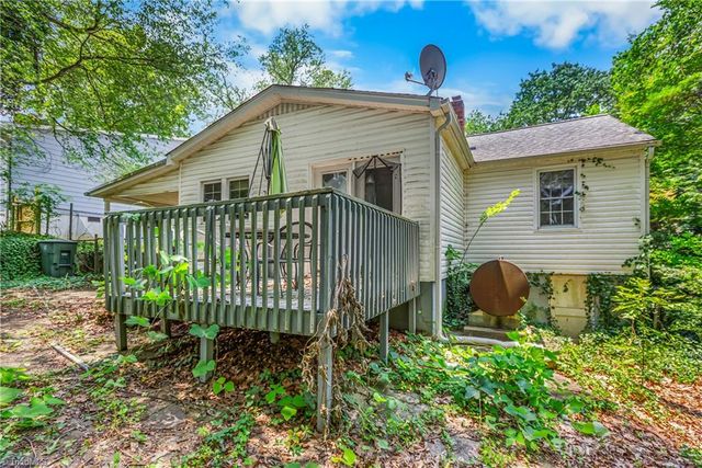 2709 Konnoak Drive, Winston-salem, NC 27127