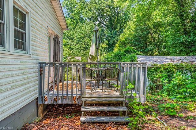 2709 Konnoak Drive, Winston-salem, NC 27127