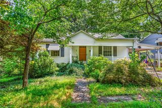 2709 Konnoak Drive, Winston-salem, NC 27127