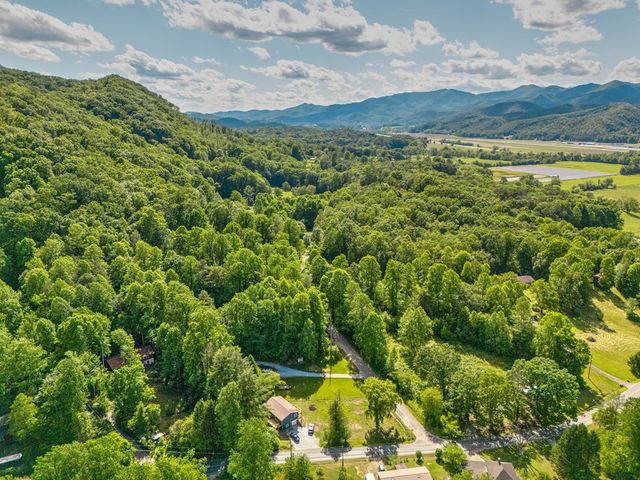 230 Pisgah Road, Andrews, NC 28901