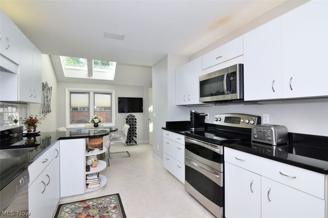 25450 Fairmount 6, Beachwood, OH 44122