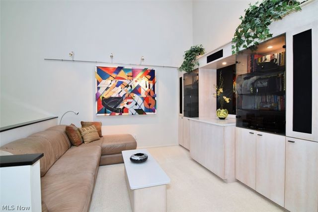 25450 Fairmount 6, Beachwood, OH 44122