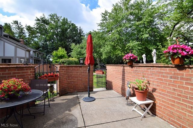25450 Fairmount 6, Beachwood, OH 44122